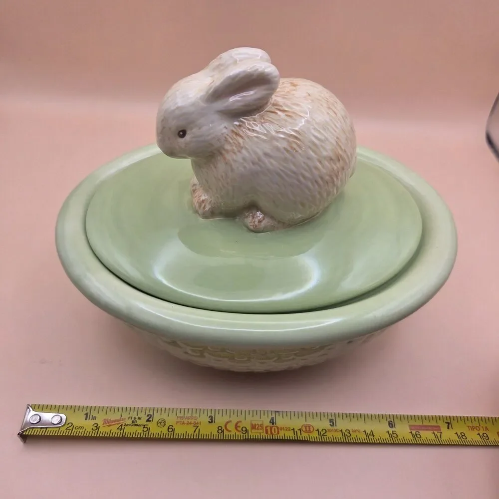 Hallmark Bunny Rabbit Green Ceramic Oval Covered Dish w/ Lid Basketweave